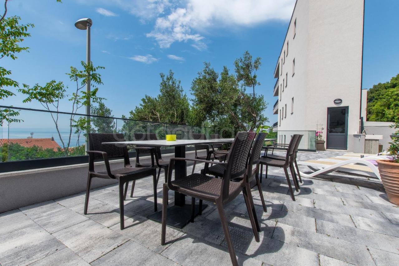 Seashell - Luxury Seaview Apartments Макарска Екстериор снимка